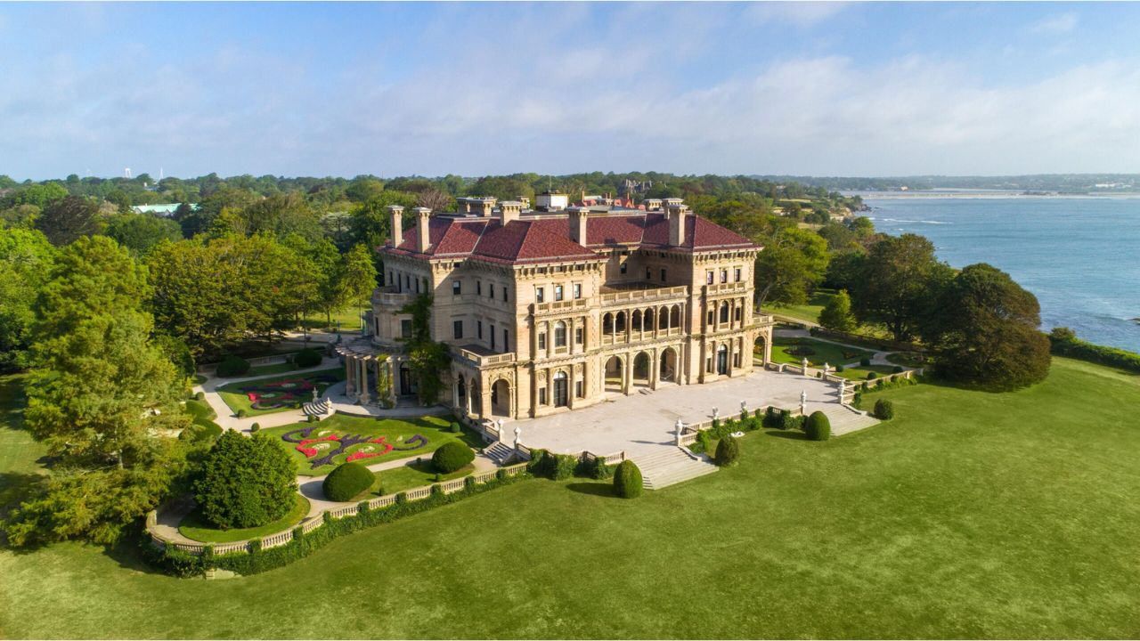 mansions to visit in newport