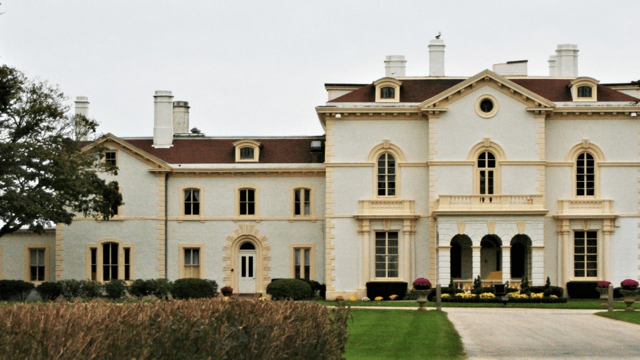 why beechwood mansion is currently closed?